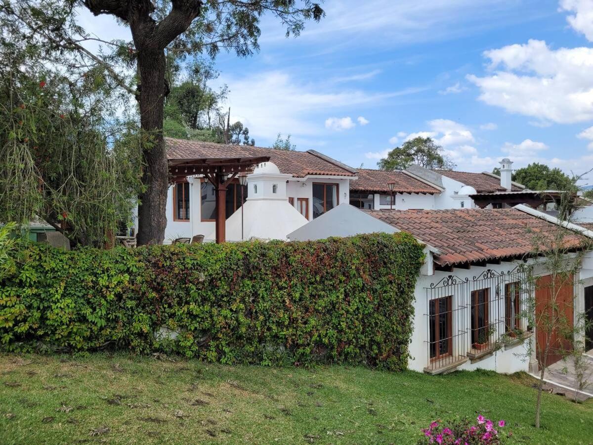 Amplia Casa Antigua Guatemala Con Pergola Y Jardin别墅 外观 照片