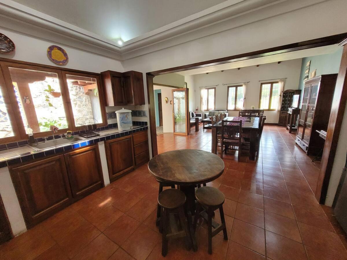 Amplia Casa Antigua Guatemala Con Pergola Y Jardin别墅 外观 照片