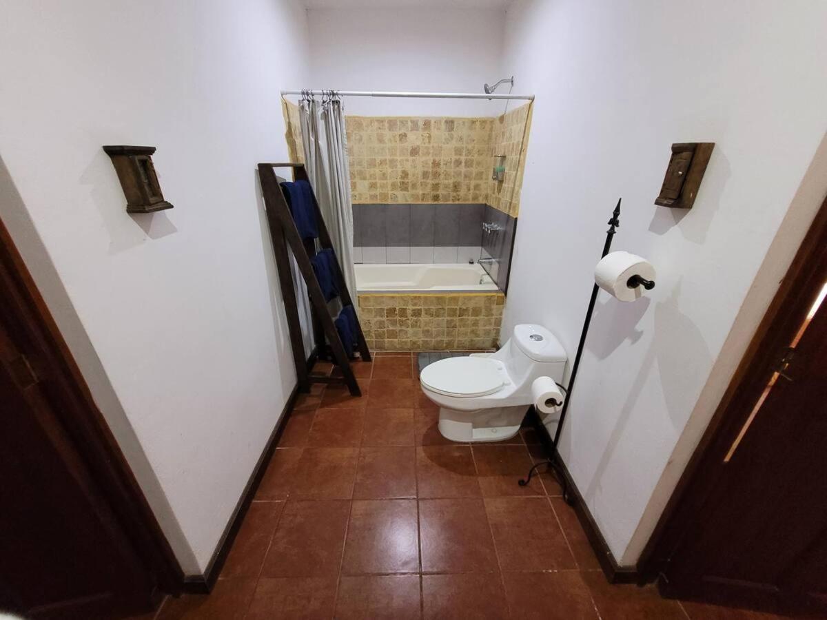 Amplia Casa Antigua Guatemala Con Pergola Y Jardin别墅 外观 照片