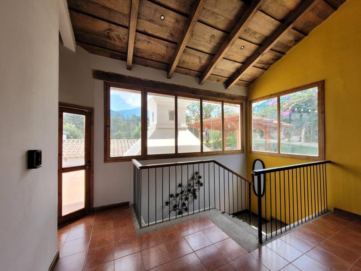 Amplia Casa Antigua Guatemala Con Pergola Y Jardin别墅 外观 照片