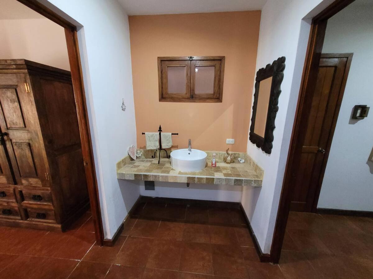 Amplia Casa Antigua Guatemala Con Pergola Y Jardin别墅 外观 照片