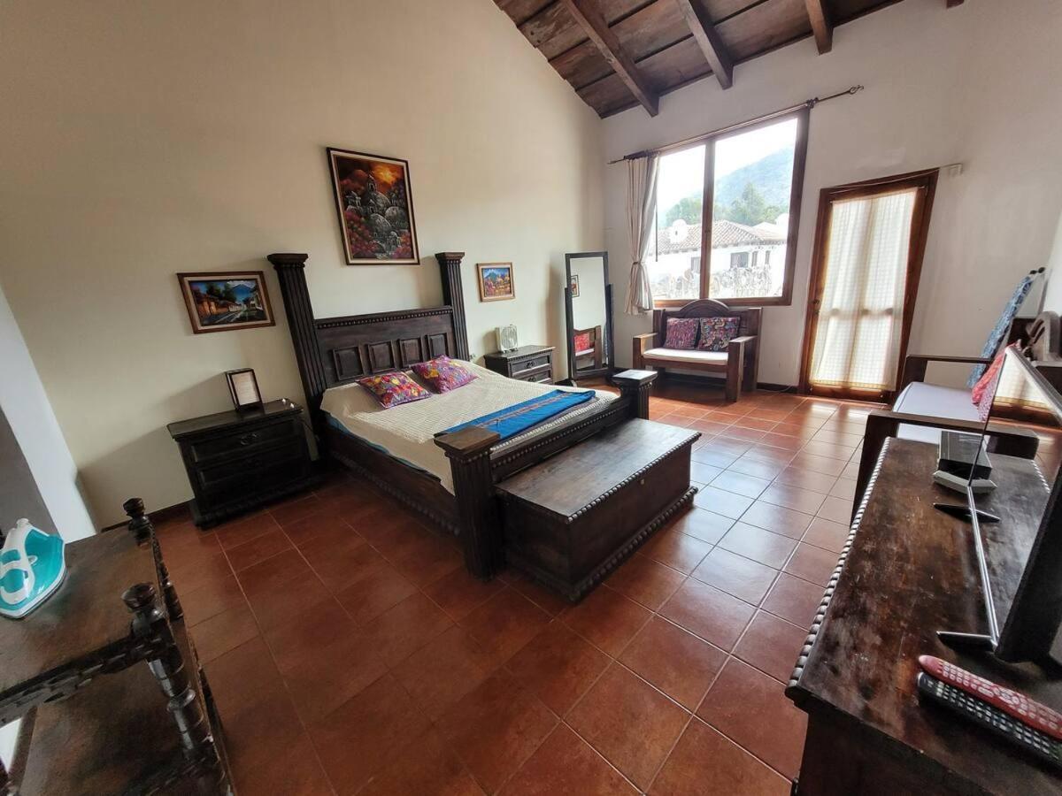 Amplia Casa Antigua Guatemala Con Pergola Y Jardin别墅 外观 照片
